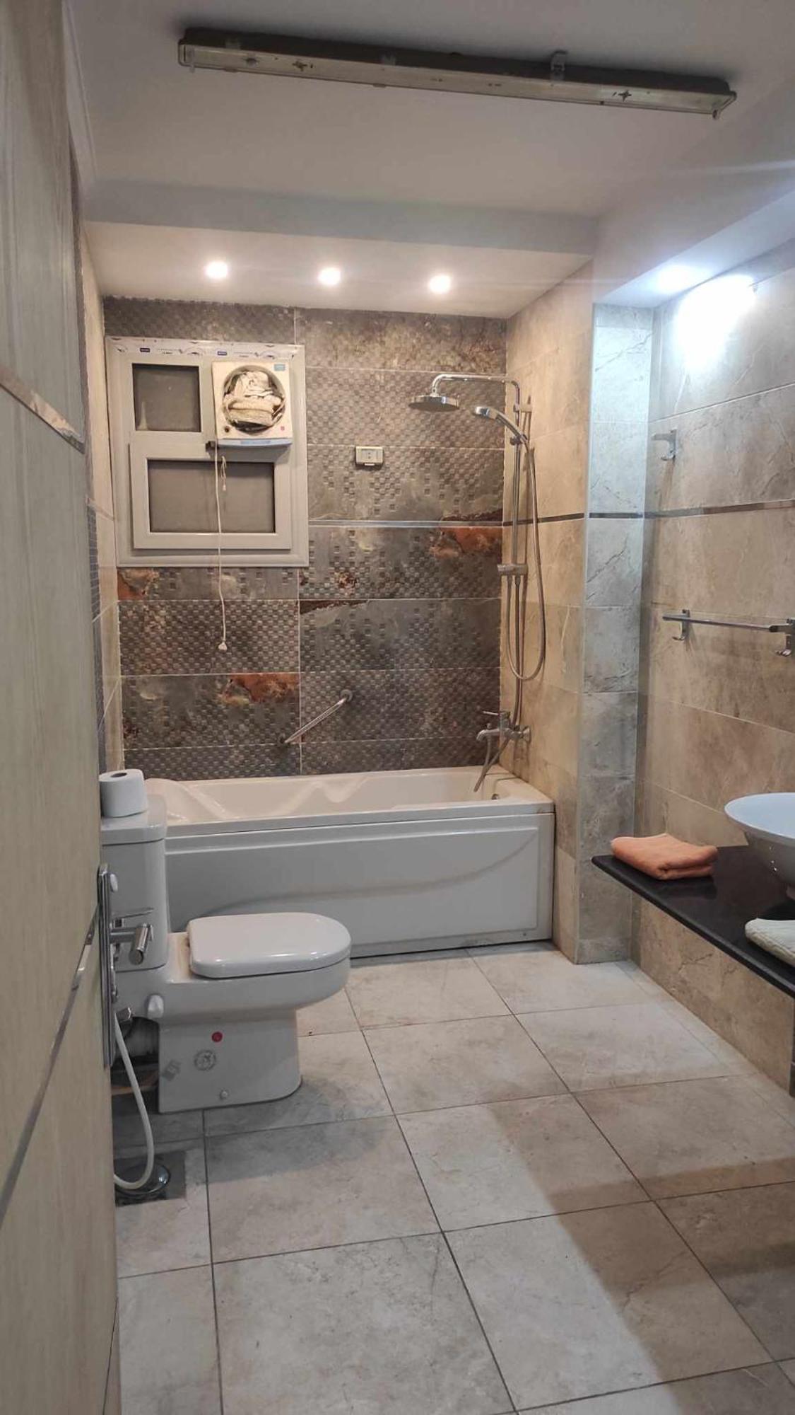 Comfy Luxurious Apartments In Central Location In Mansheyet El Bakry East Kairó Kültér fotó